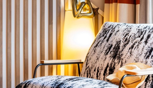 Privilege, Room, 1 King Bed, Balcony, Mountain View