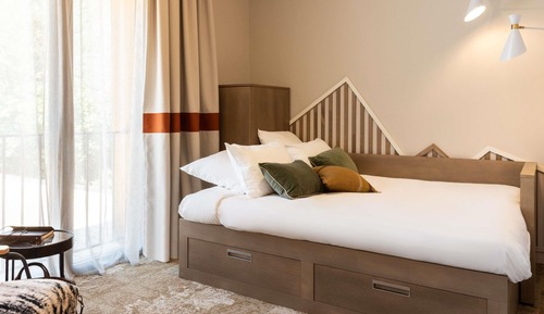 Family Room, Multiple Beds
