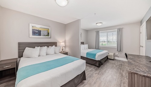 Deluxe Studio, 2 Queen Beds, Non Smoking