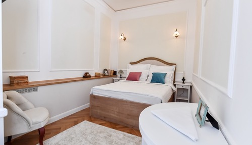 Standard Studio, Courtyard View