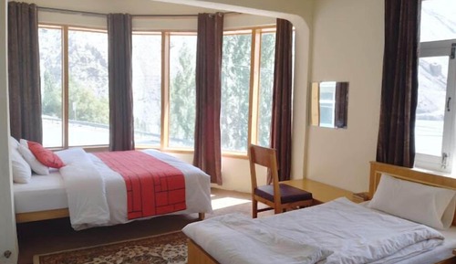 Suite, Balcony, Mountain View