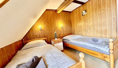 Twin Room, Private Bathroom