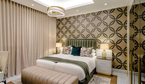 Luxury Penthouse, 3 Bedrooms, Pool Access, Courtyard View