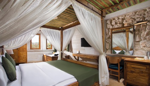 Honeymoon Room, 1 King Bed, Non Smoking, Valley View