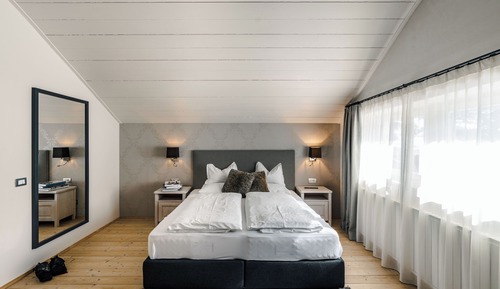 Deluxe Chalet, Strada Picenin, 61