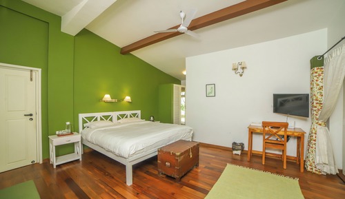 Villa, Mountain View