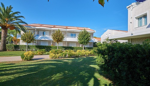 Family Room, Patio, Garden View
