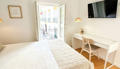 Standard Suite, City View