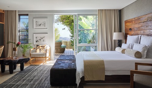 Standard Suite, Courtyard View