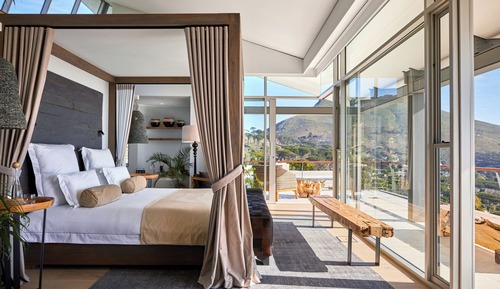 Deluxe Suite, City View