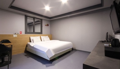 Basic Double Room, Non Smoking