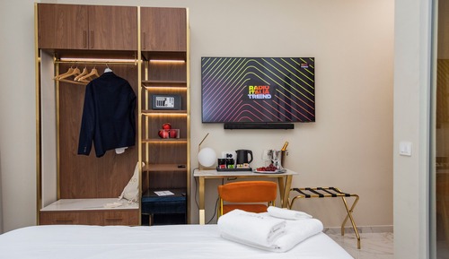 Deluxe Room, City View