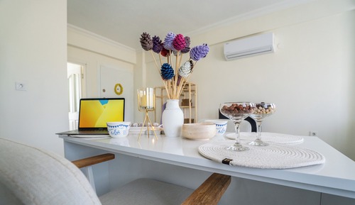 Comfort Condo, City View