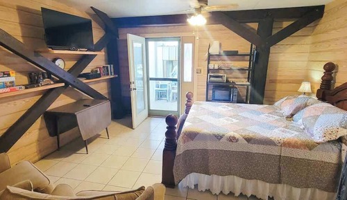 House, Multiple Beds, Patio (Fish Crazy House)