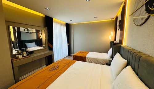 Deluxe Quadruple Room