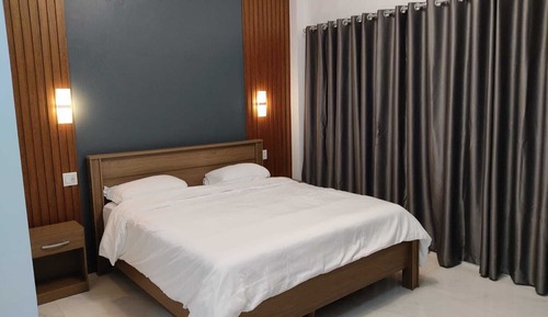 Studio Suite, 1 King Bed, Kitchenette