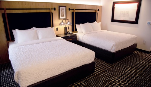 Standard Double Room, 2 Queen Beds, Accessible