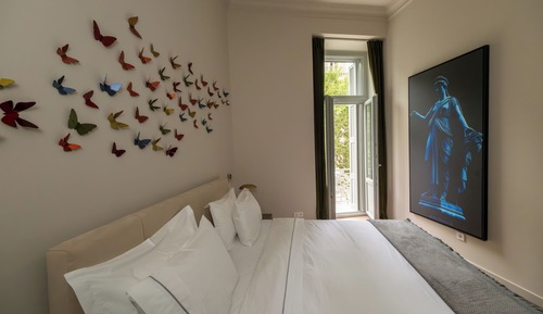 Premier suite with balcony , city view