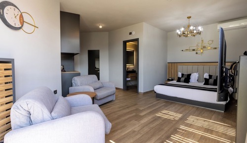 Superior Double or Twin Room, Patio, Mountain View