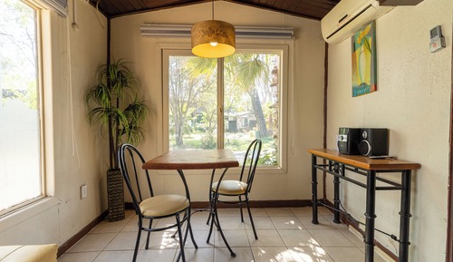 Romantic Cabin, Garden View