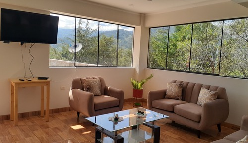 Family Apartment, Mountain View