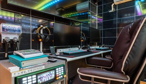 Waterfall Room Mountain View