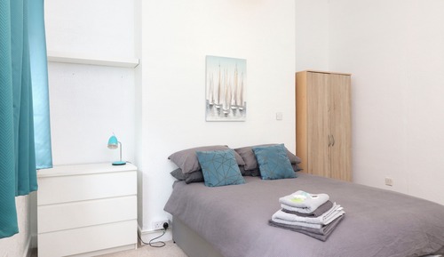 Basic Double Room, Ensuite