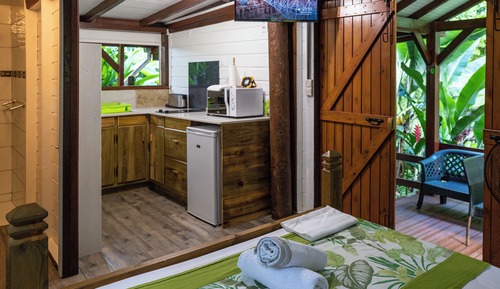 Honeymoon Bungalow, Garden View