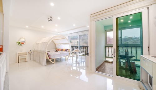 Basic Room, 1 Bedroom (301)