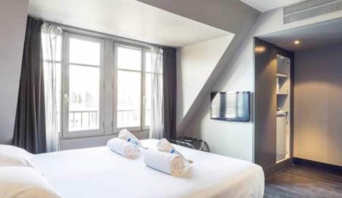 Studio, 1 Queen Bed (71)