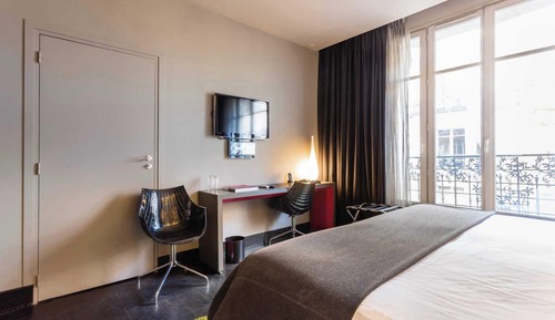 Studio, 1 Queen Bed (14)