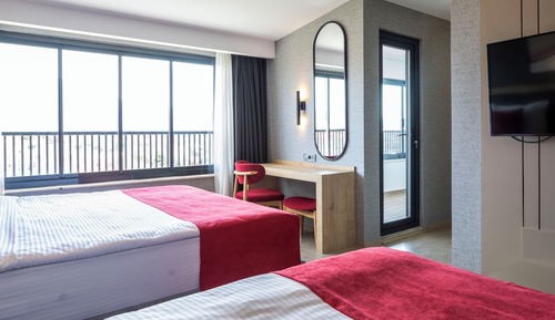 Standard Room, Balcony (Land Side, French Bed)