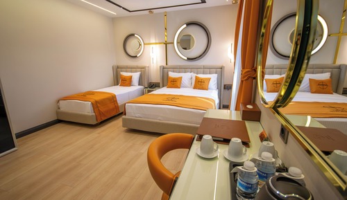 Deluxe Triple Room
