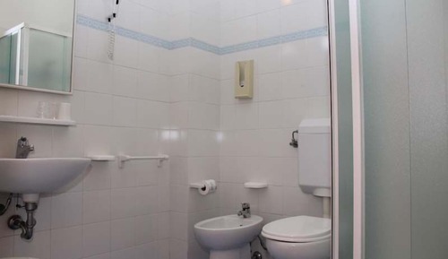 Classic Quadruple Room