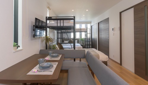 [6min drive from Hakata Station] Max 6 People, 2 Single Loft beds, 2 Double beds