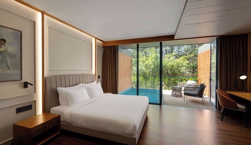 Premium Suite, 1 King Bed