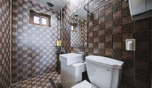 Room (Ocean Rivera duplex)