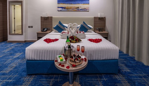 Business Apartment, 1 King Bed, Non Smoking