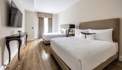 Accessible Double Queen Suite w/Balcony