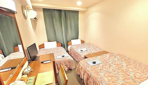 Triple Room, 3 Bedrooms, Non Smoking