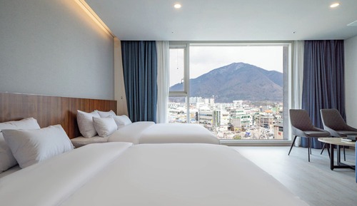 Premier Family Suite (New Building)