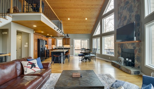 House (4 Bedrooms)