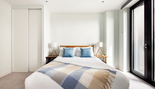 Superior One Bedroom Apartment