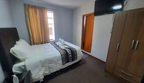 Classic Single Room