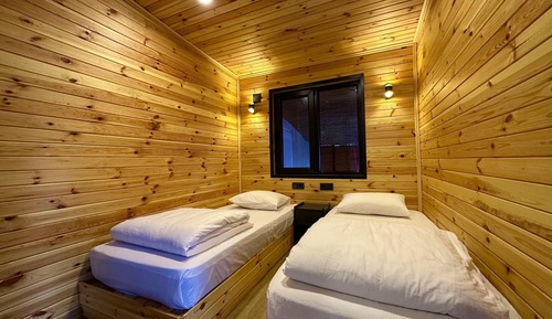 Deluxe Bungalow