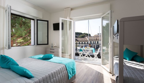 Deluxe Apartment, 2 Bedrooms, Balcony, Canal View