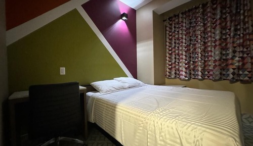 Economy Single Room, 1 Queen Bed, Non Smoking, Private Bathroom