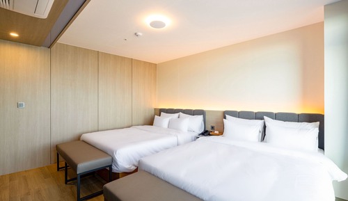 Pent Ocean Theater (breakfast provided)