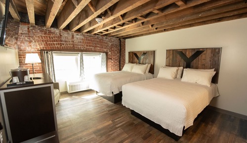 Signature Room, 2 Queen Beds