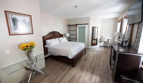 Premium Studio Suite, 1 King Bed, Non Smoking